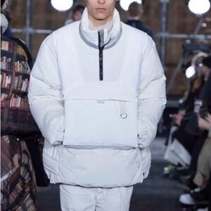 SACAI Men or unisex  Padded MA-1 jacket Off White Color Size 3